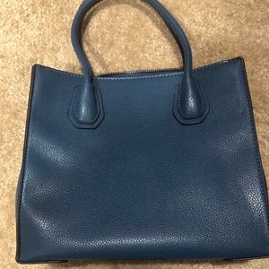 “SOLD” Beautiful crossbody bag